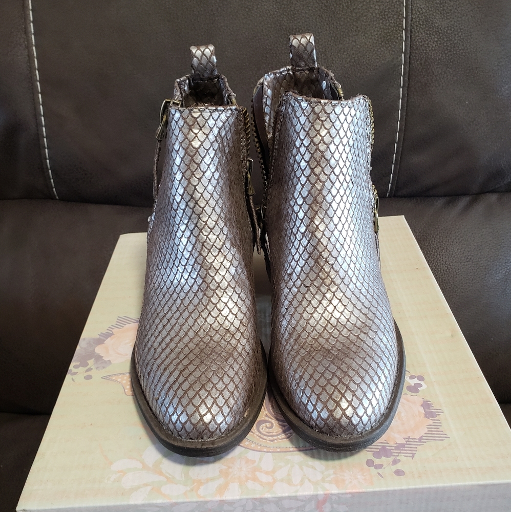 Very G Boots/Booties